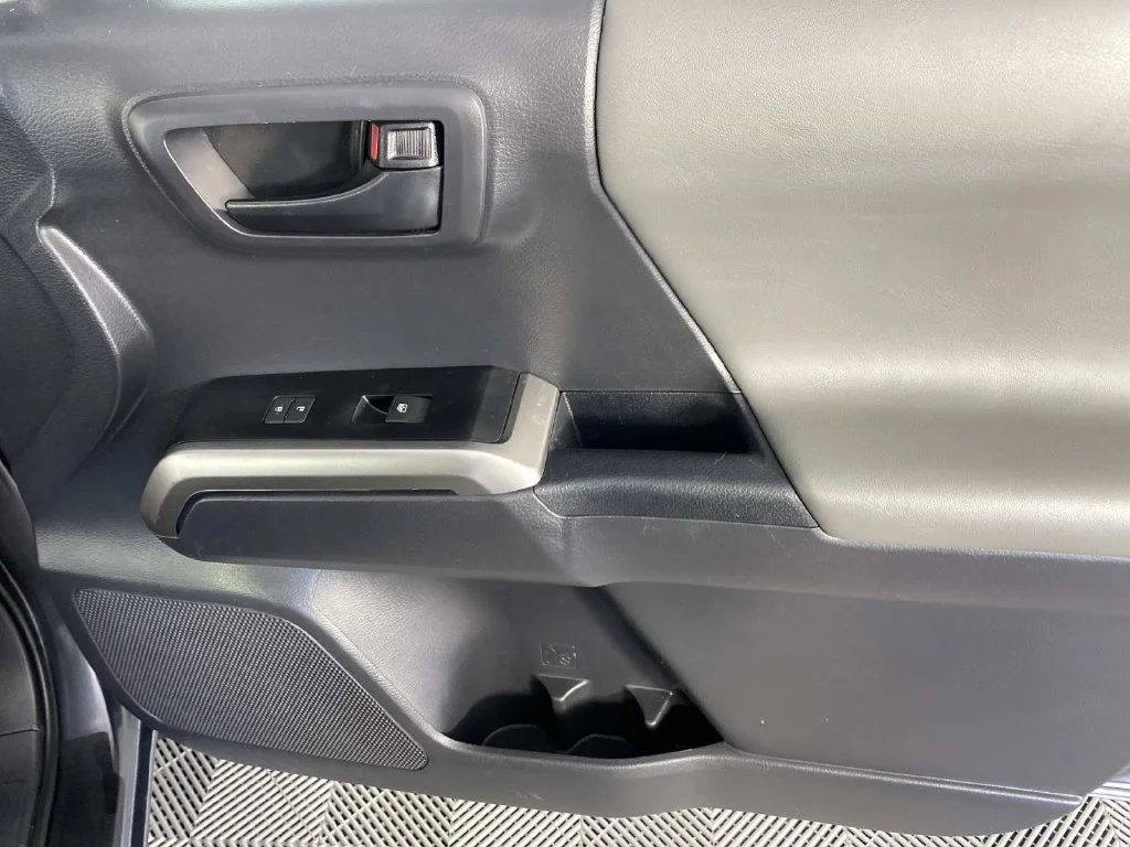 Used 2022 Magnetic Gray Metallic Toyota SR5 image 23