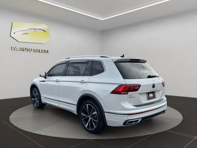Used 2022 White Volkswagen SEL R-Line image 5