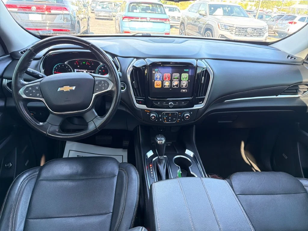 Used 2019 Black Chevrolet Premier image 14