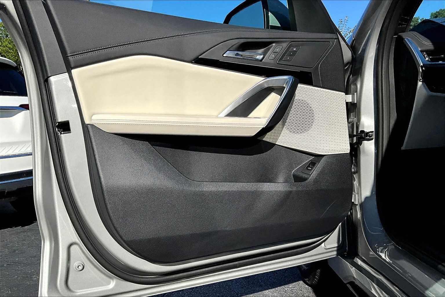 2026 BMW X1 XDrive28i - Photo 10