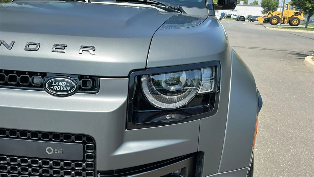 Certified Used 2025 Green Land Rover OCTA image 7