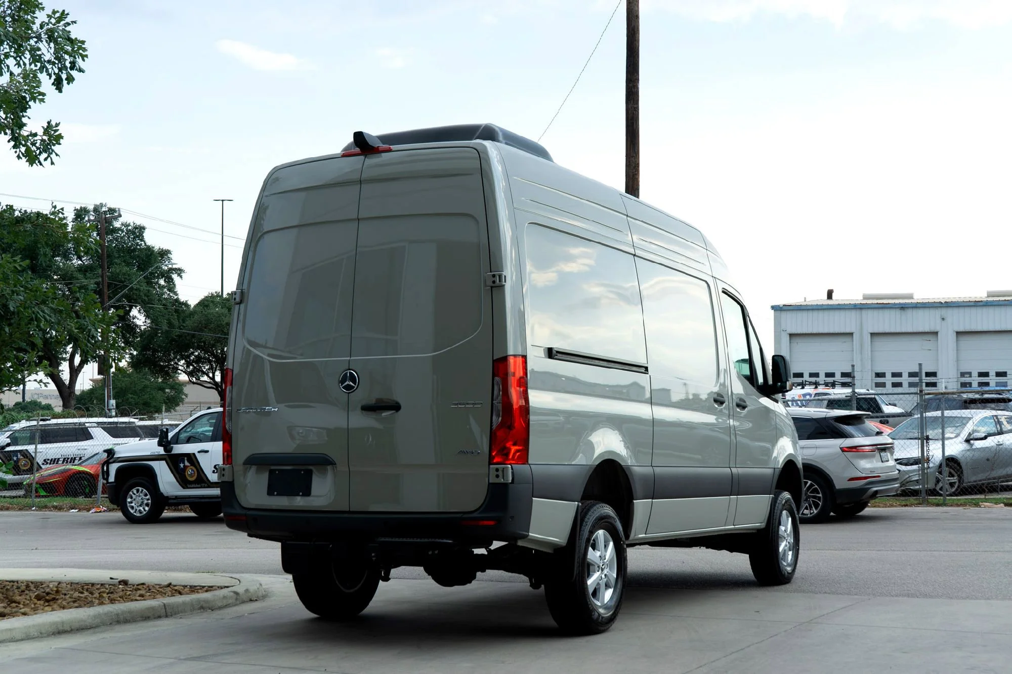 New 2025  Mercedes-Benz Cargo 144 WB image 6