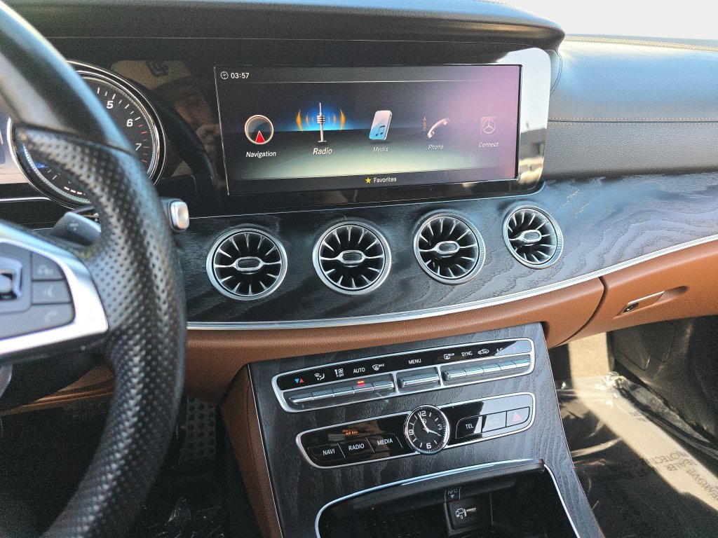 Used 2018  Mercedes-Benz E 400 image 26