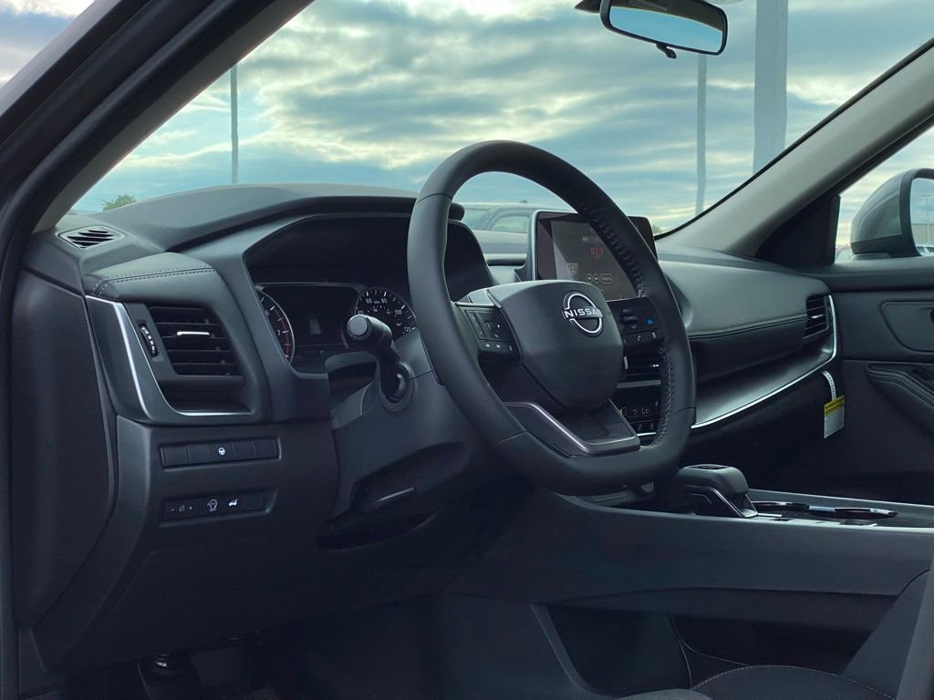 2026 Nissan Rogue SV - Photo 10