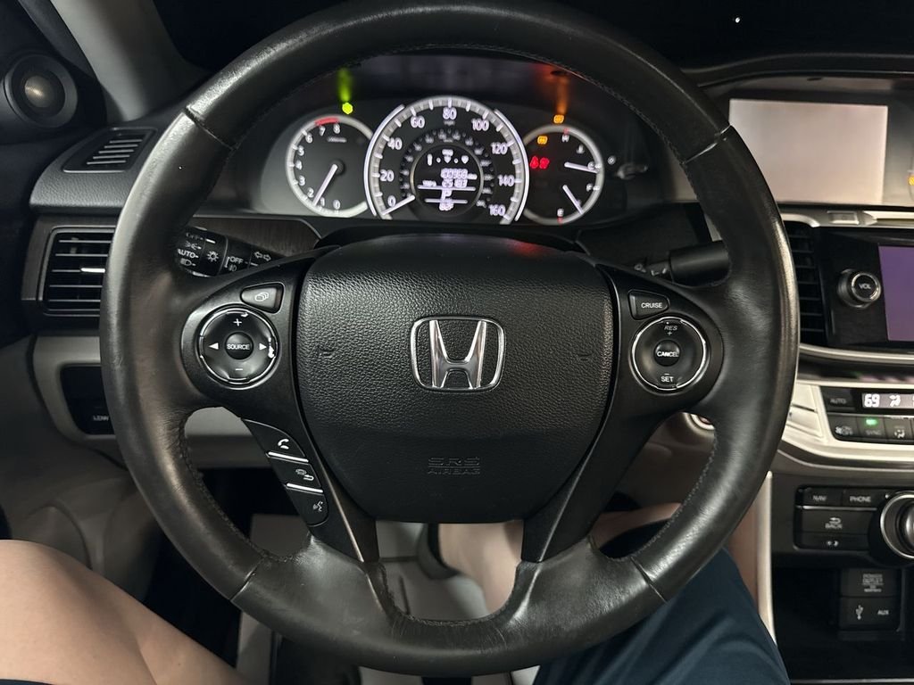 Used 2014 Obsidian Blue Pearl Honda EX-L image 21