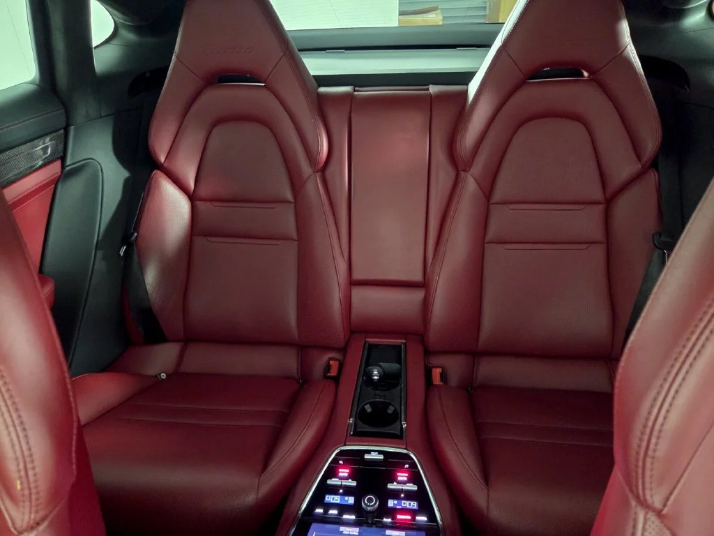 Used 2020 Chalk Porsche Turbo image 23