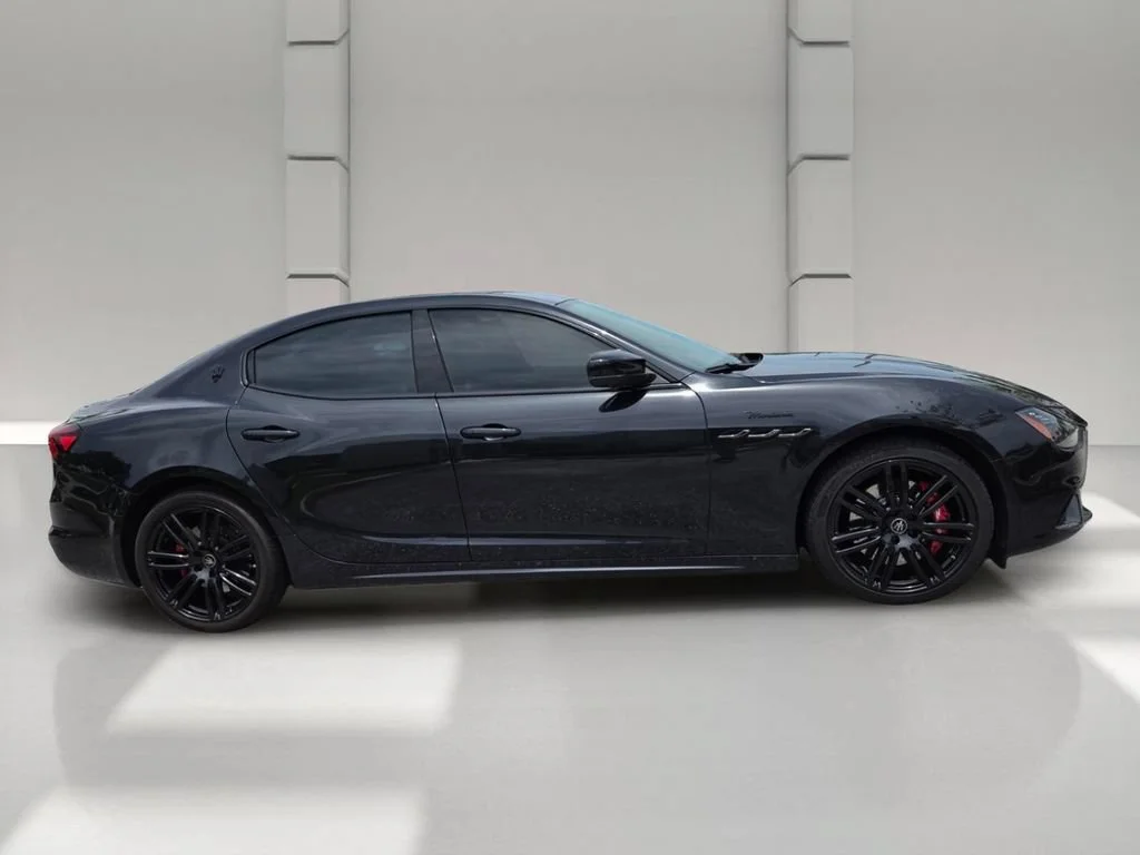 Used 2023 Nero Noctis Black Maserati Modena image 4