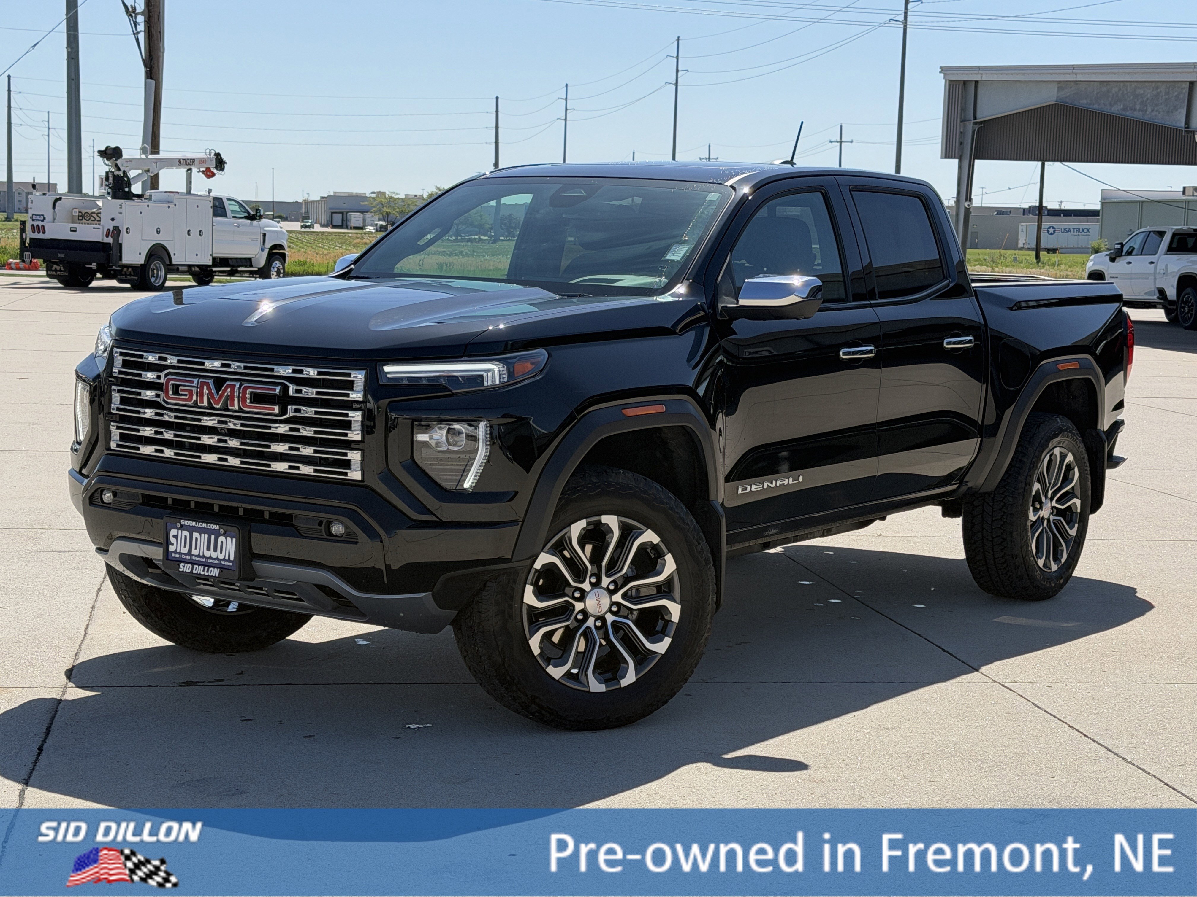 2025 GMC Canyon 4WD Denali Crew Cab Short Box's photo