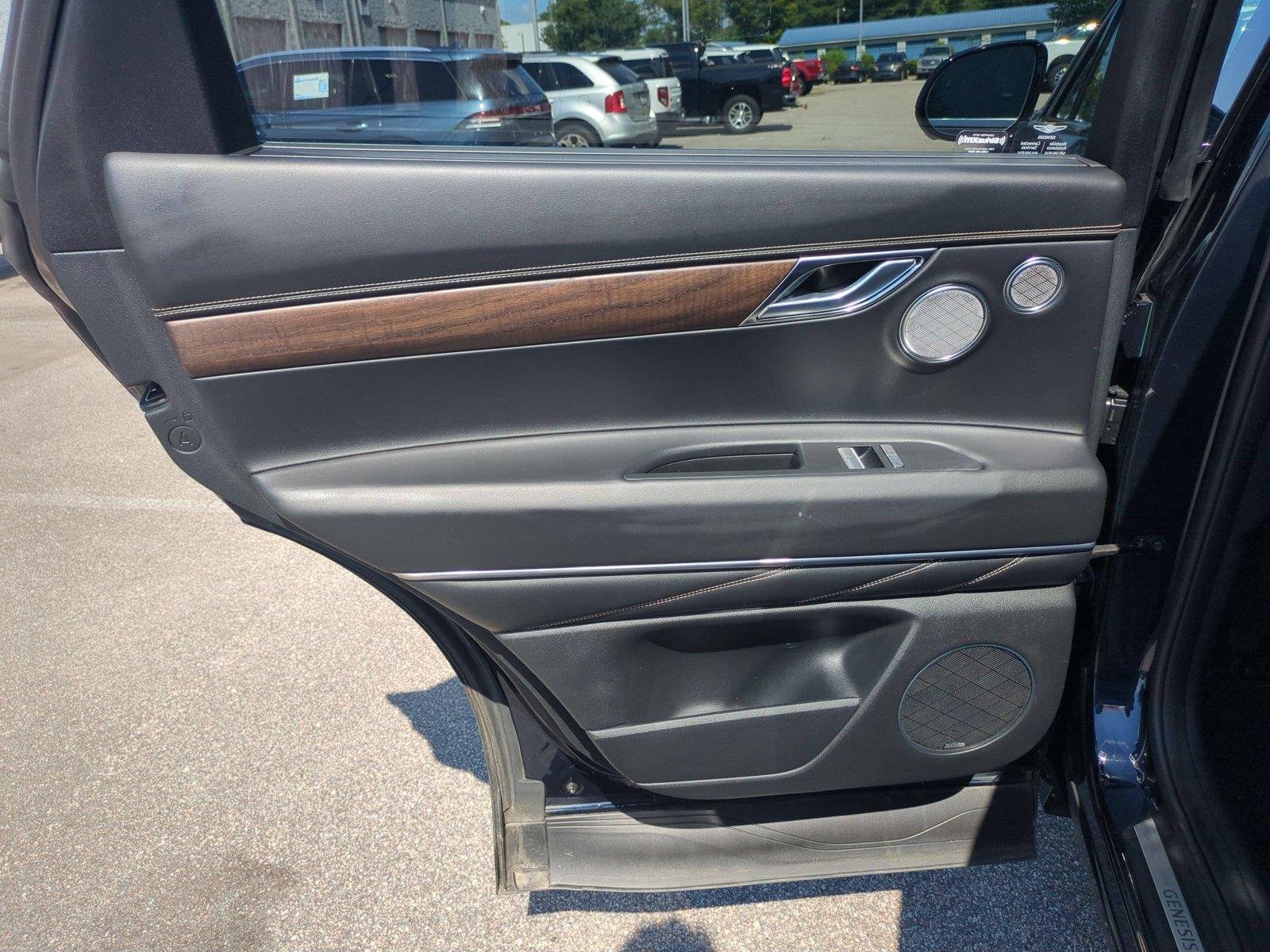 Used 2024 Capri Blue Genesis  image 32