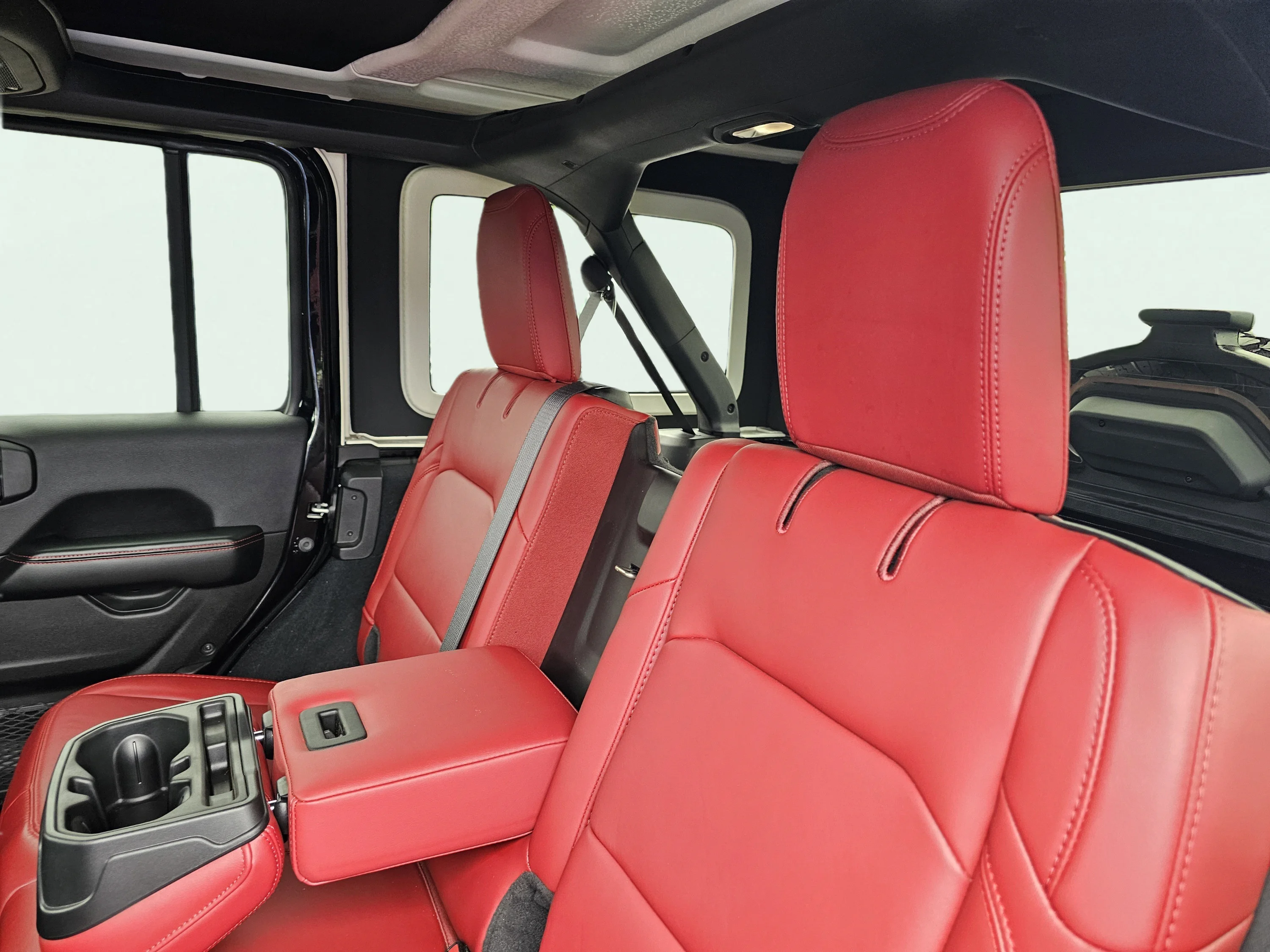 Used 2024 Black Clearcoat Jeep Rubicon 392 image 35