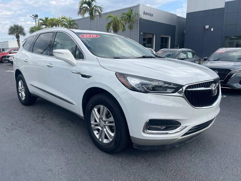 2020 Buick Enclave Essence's photo