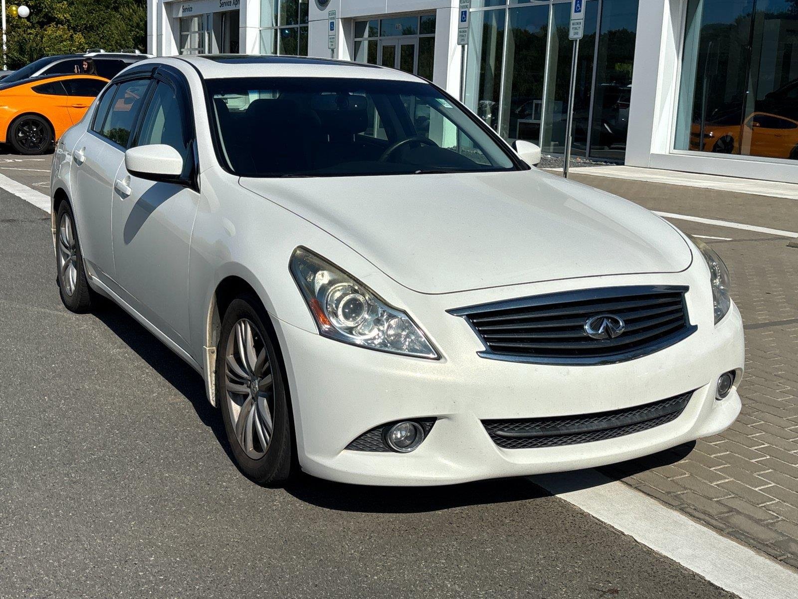 Used 2013 Moonlight White INFINITI Journey image 7