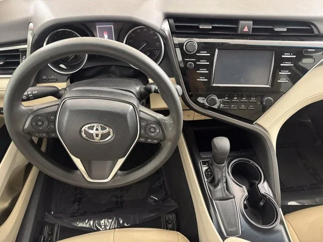 Used 2018 Blue Toyota LE image 22