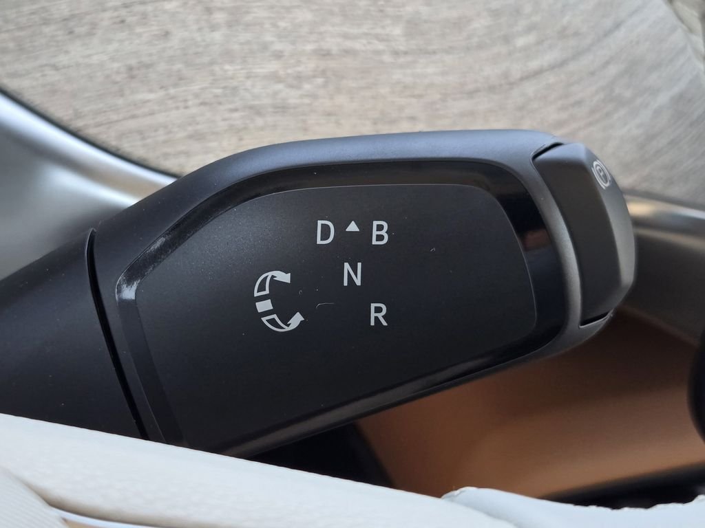 2025 Volkswagen ID. Buzz 1st Edition - Photo 17