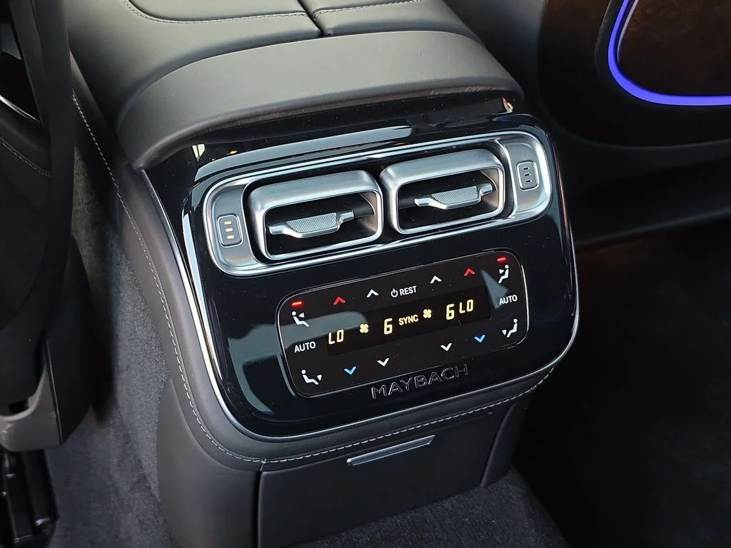 Used 2021 Black Mercedes-Benz Maybach S 580 image 19