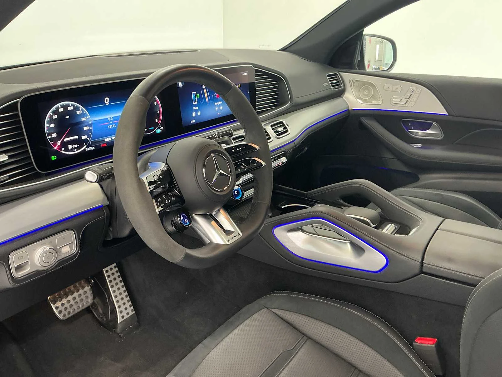 Certified Used 2025 Cirrus Silver Metallic Mercedes-Benz AMG® GLE 53 image 14