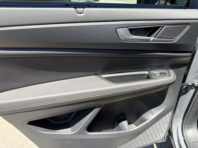 New 2026 Gray Volkswagen 2.0T SEL R-Line Black image 8