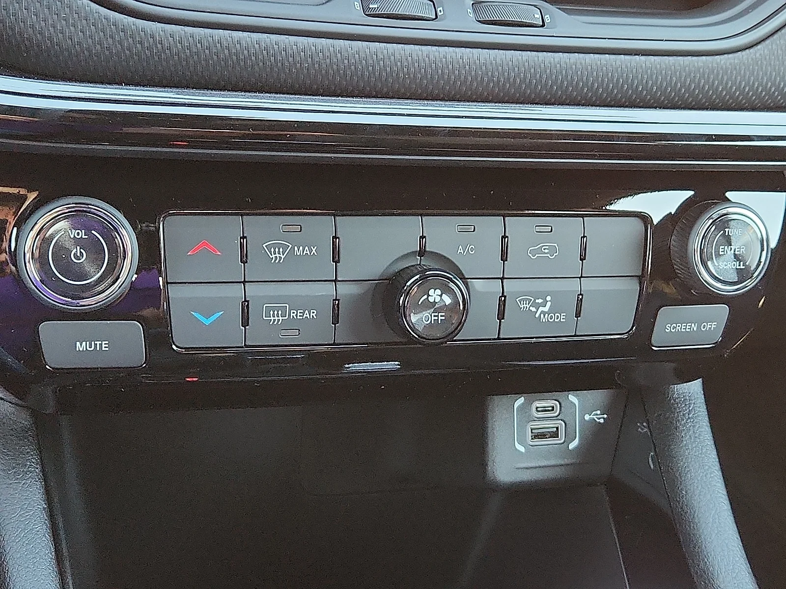 New 2026 PXJ Diamond Bla Jeep LATITUDE ALTITUDE 4X4 image 16