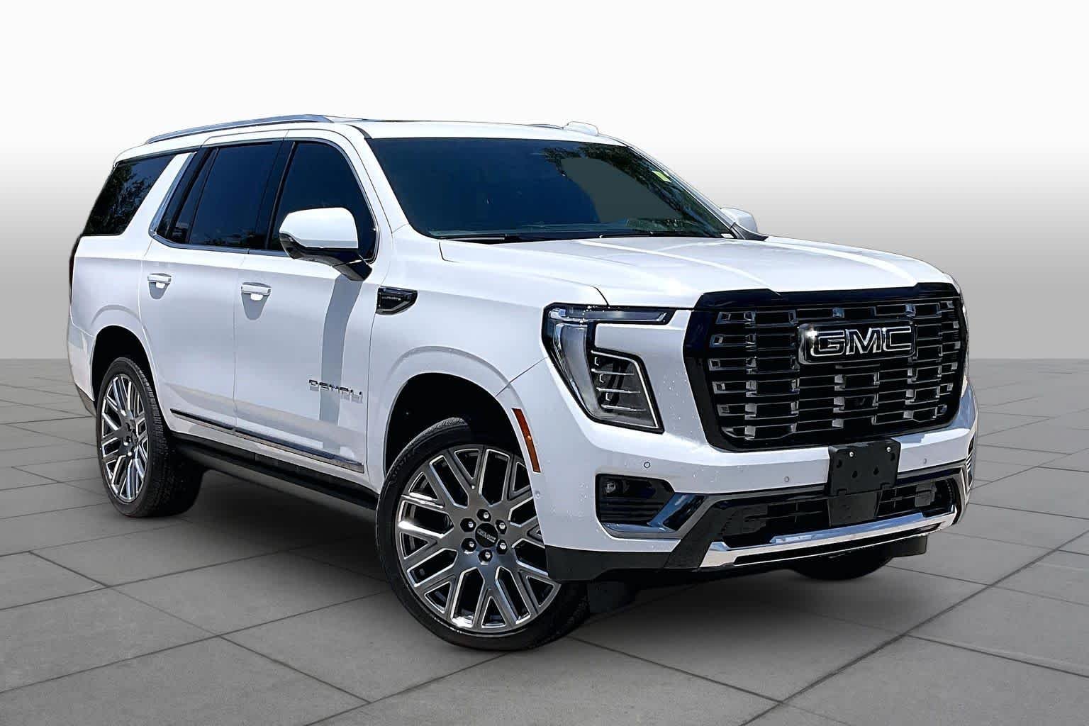 Used 2026 Glacier White Tricoat GMC Denali Ultimate image 3