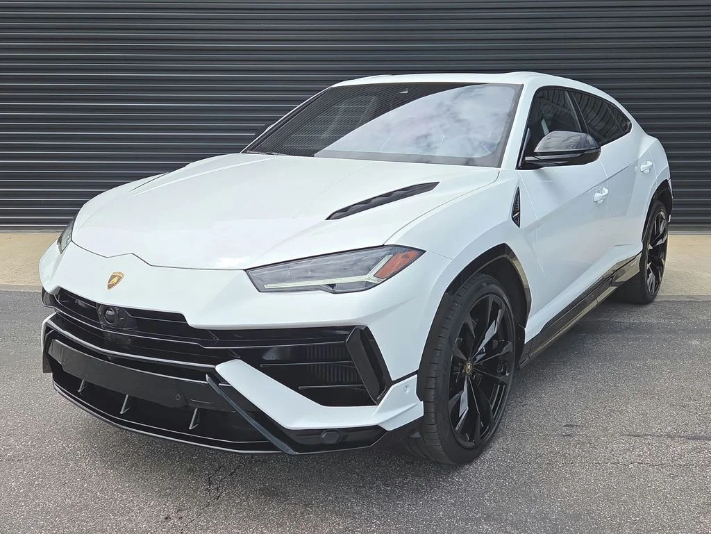 2024 Lamborghini Urus 4.0 V8 S's photo
