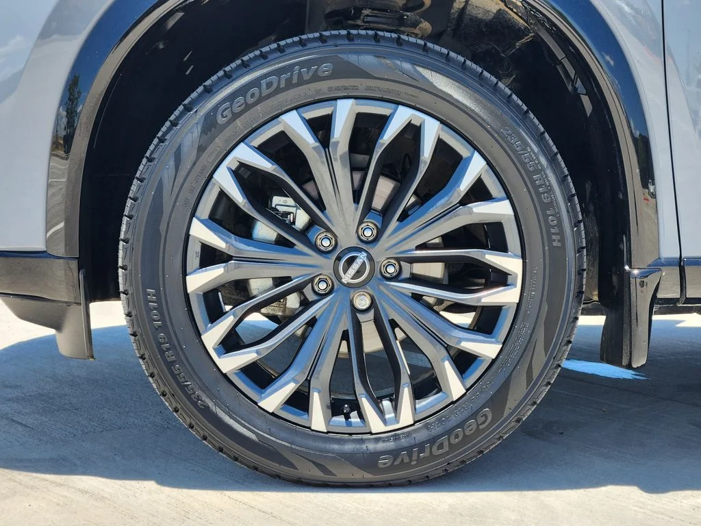 Certified Used 2024 Gray Nissan Platinum image 9