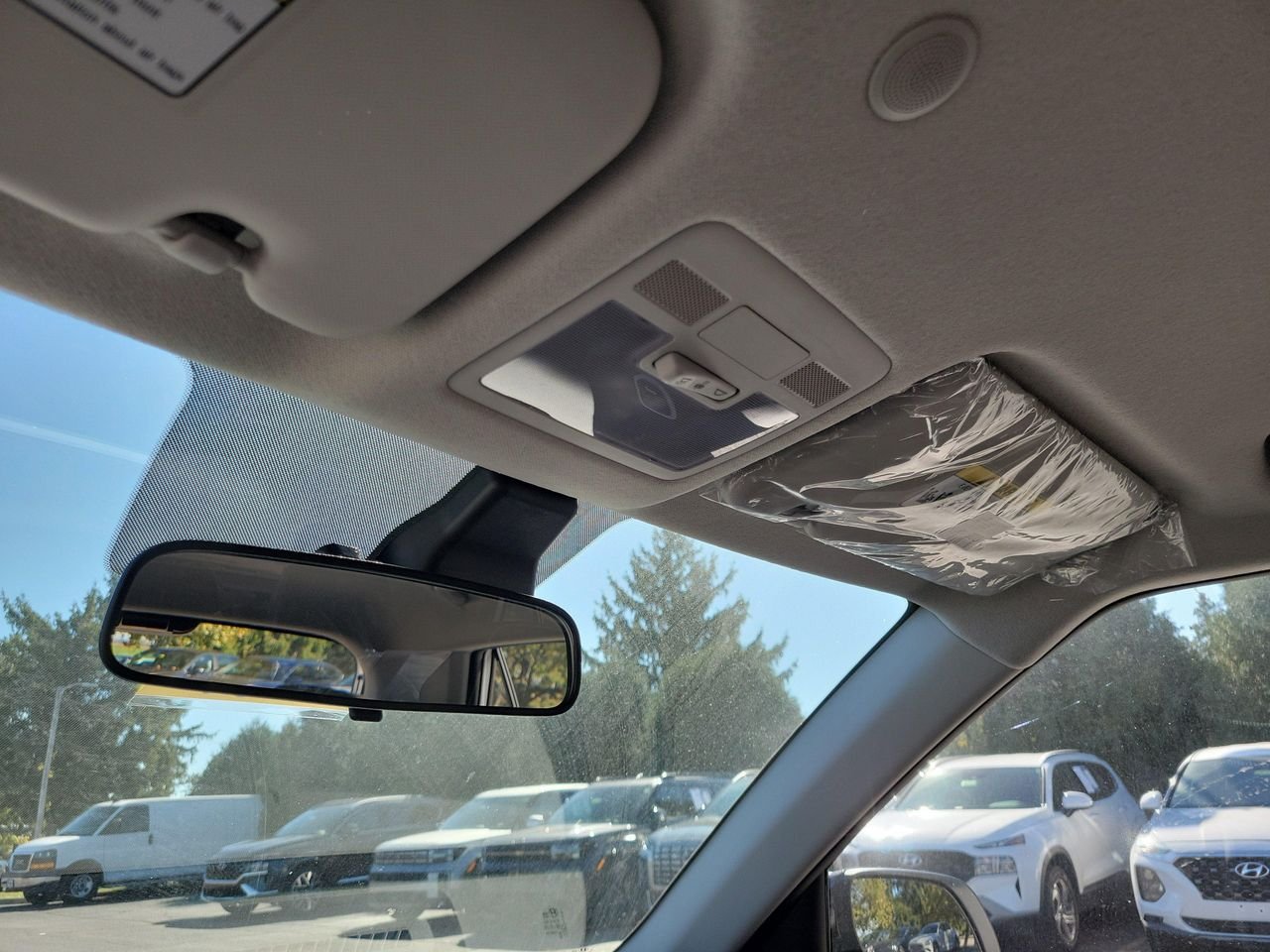 New 2026 Lunar White w/Black Roof Hyundai SEL w/Two-Tone Roof image 30