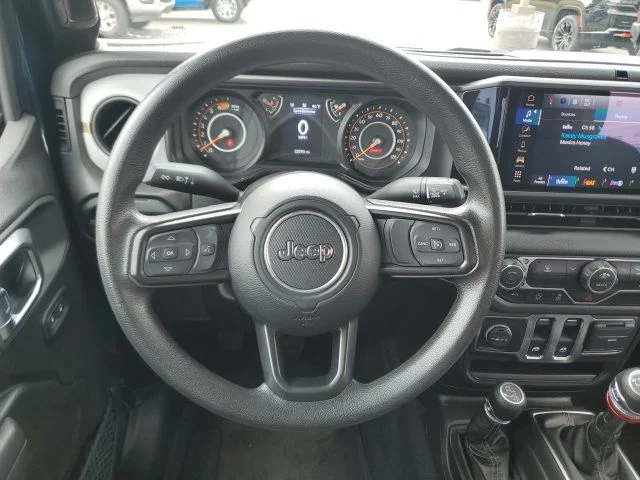 Used 2025 Blue Jeep Sport image 19
