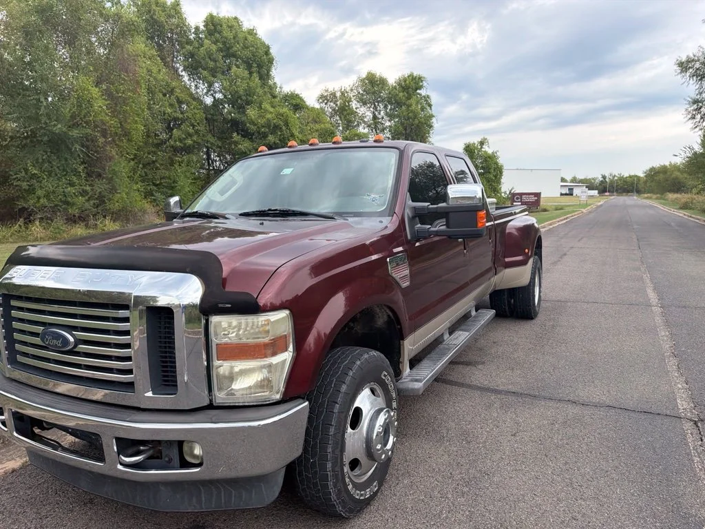 Used 2010  Ford Lariat image 4