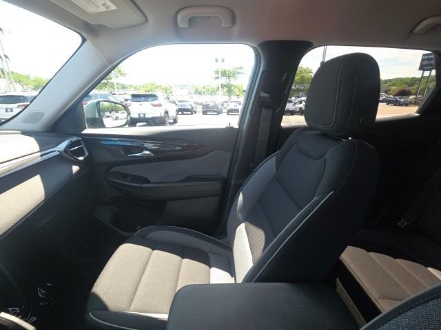 Used 2026 Green Chevrolet LT image 25
