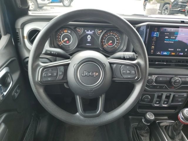 Used 2025 Blue Jeep Sport image 19