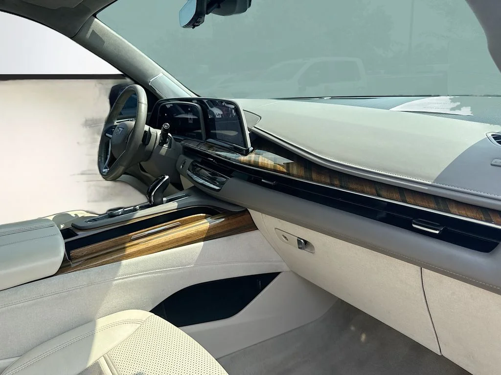 Used 2021 Black Raven Cadillac Premium Luxury Platinum image 32