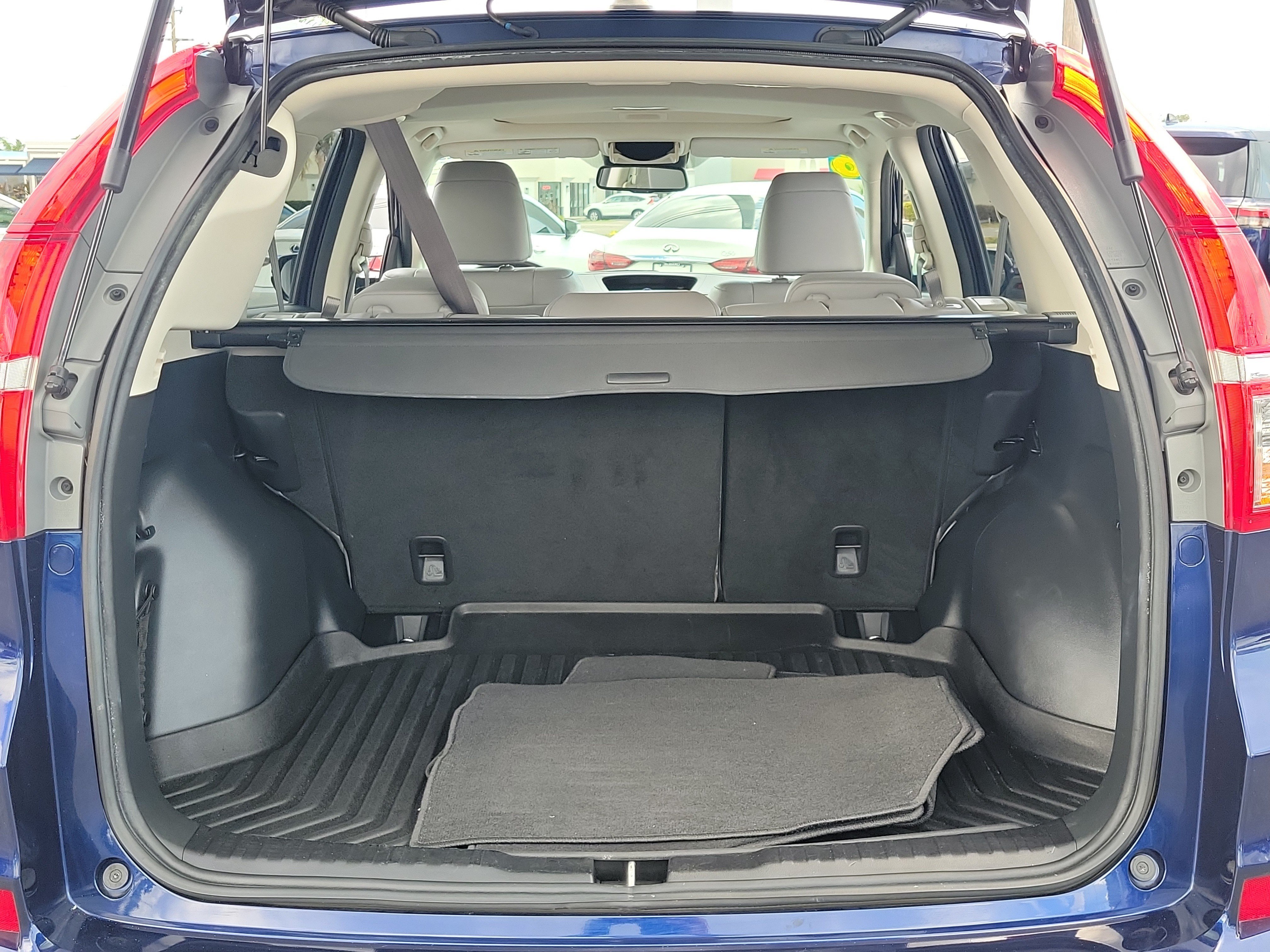 Used 2016 Blue Honda Touring image 11