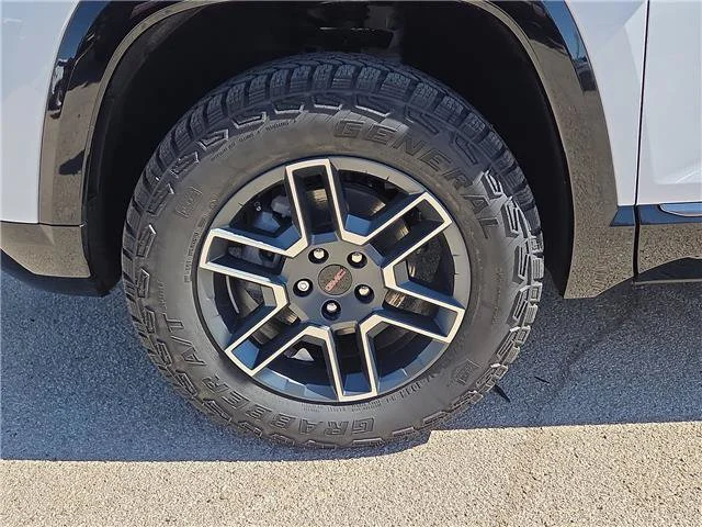 New 2027 Summit White GMC AT4 image 8