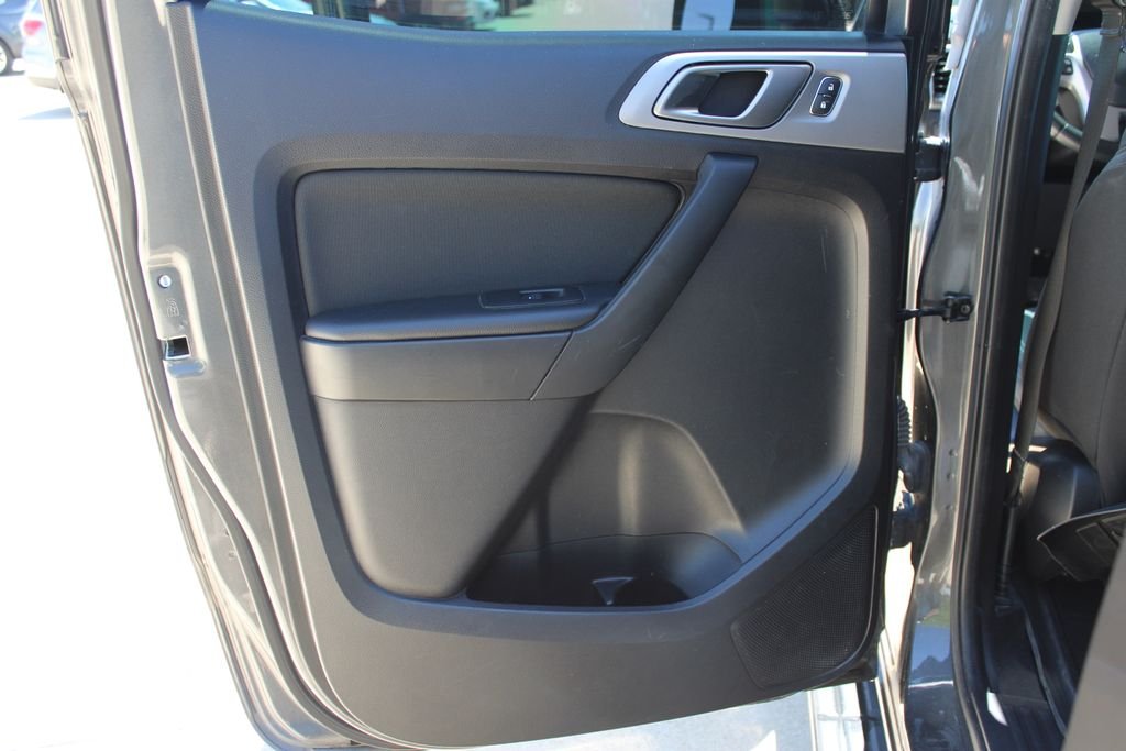 Used 2019 Gray Ford XLT image 41