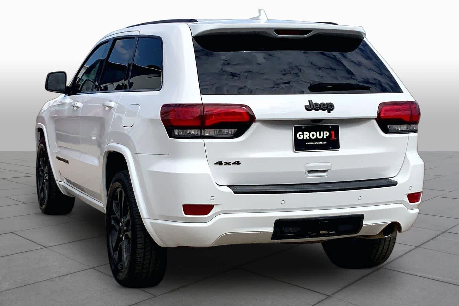 Certified Used 2021 Bright White Clearcoat Jeep Laredo X image 12