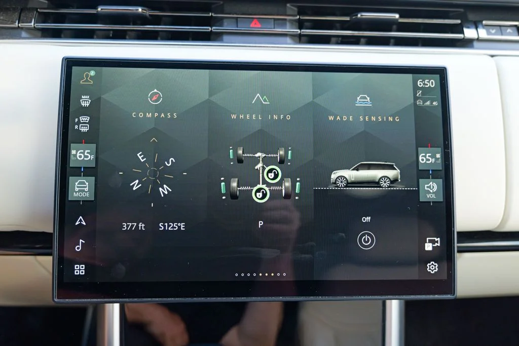 Used 2025 Gray Land Rover SE image 54