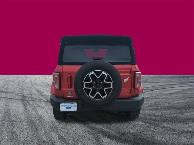 2023 Ford Bronco Outer Banks photo 3