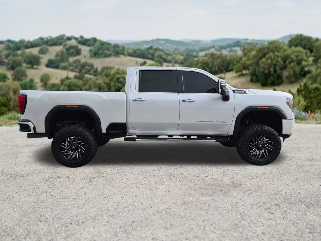 Used 2020 White GMC Denali image 12