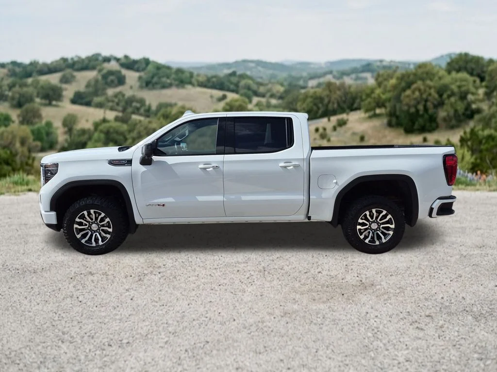 Used 2023 White GMC AT4 image 5