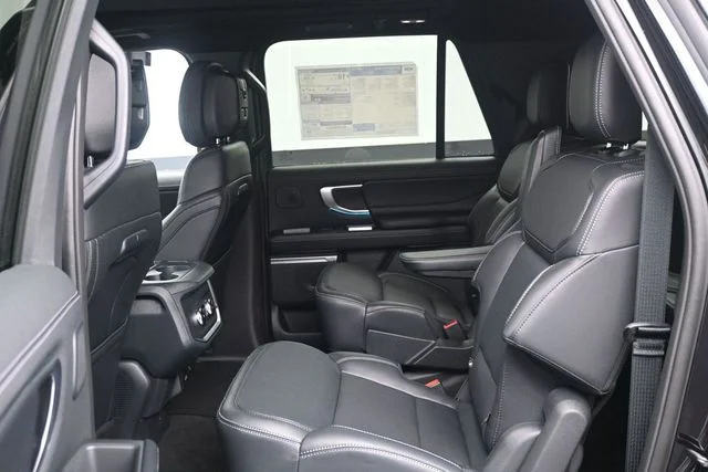 New 2026 Agate Black Metallic Ford MAX Platinum® image 5