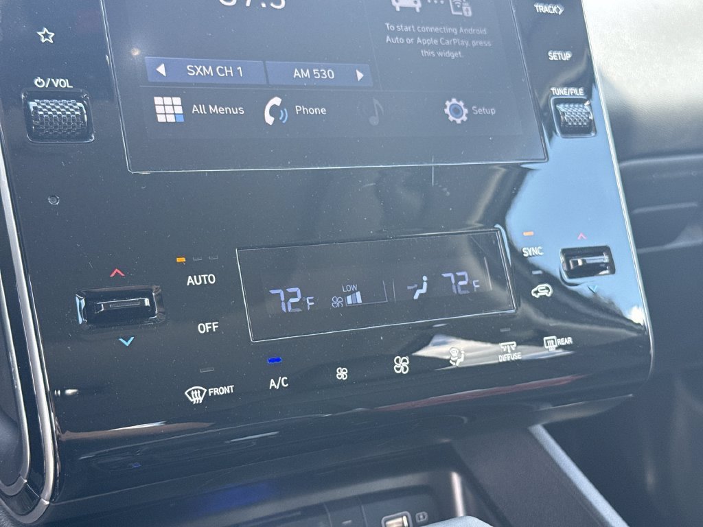 Used 2023 Silver Hyundai SEL image 18