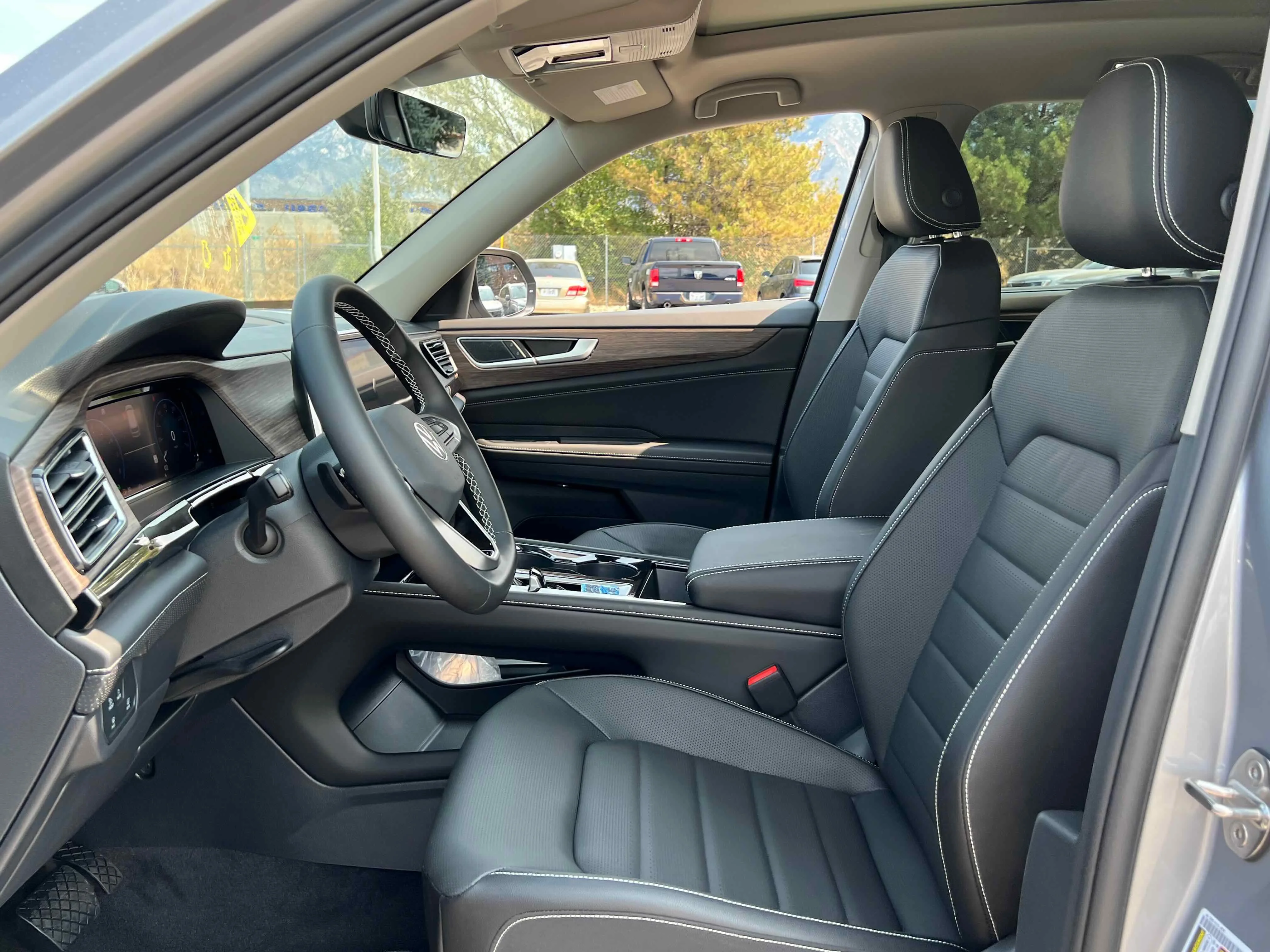 New 2026 Silver Mist Volkswagen 2.0T SEL image 4
