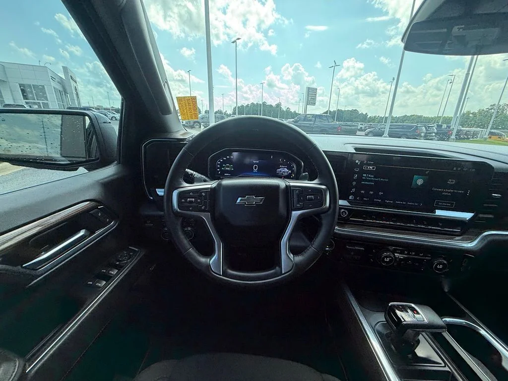 Used 2024 Black Chevrolet RST image 9