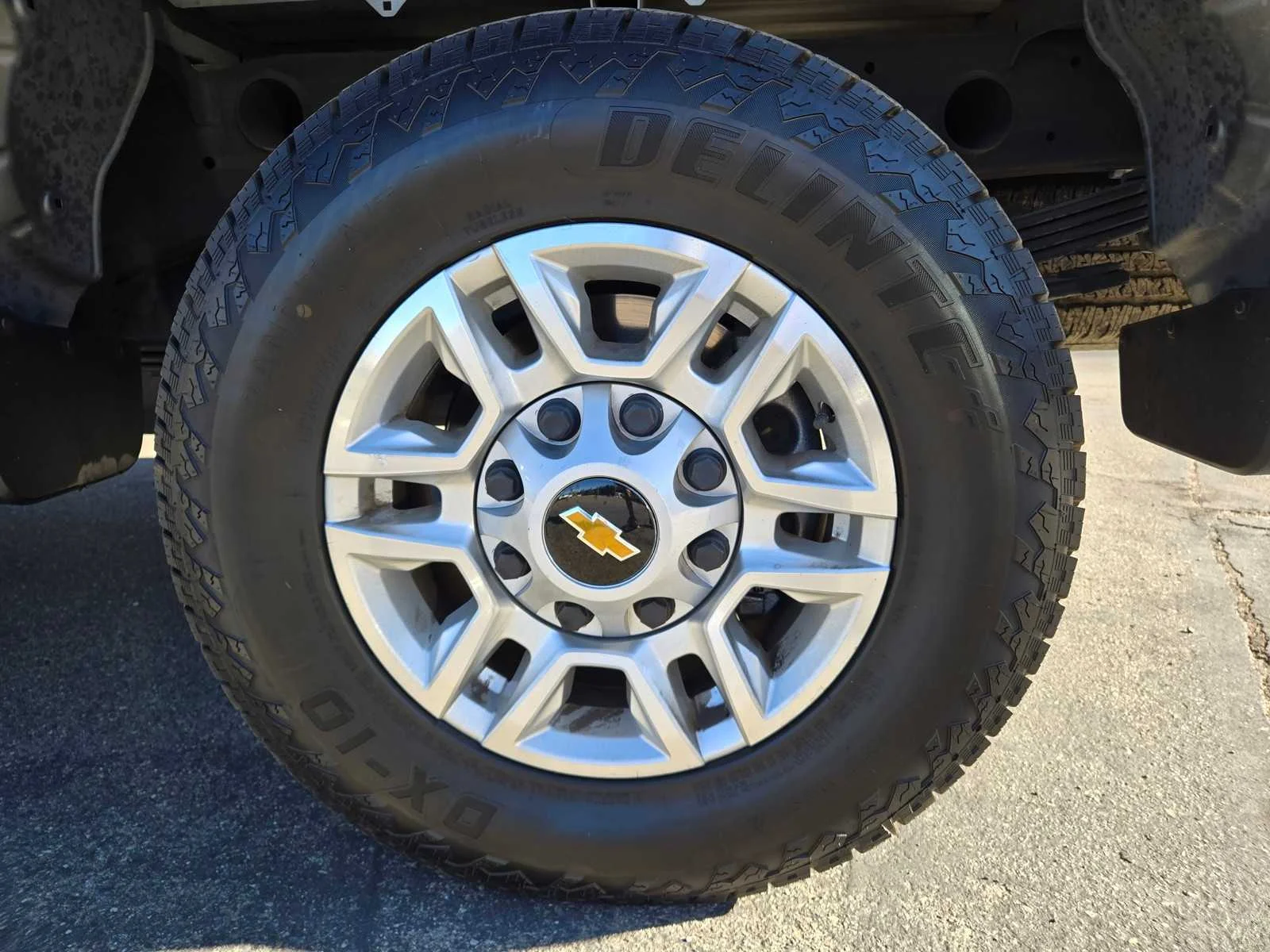 Used 2024 Sterling Gray Metallic Chevrolet LT image 28