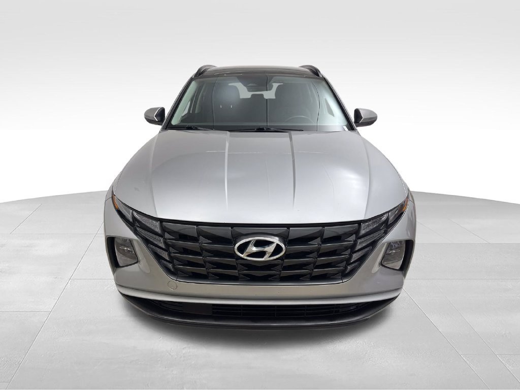 Used 2024 Silver Hyundai SEL Convenience image 8