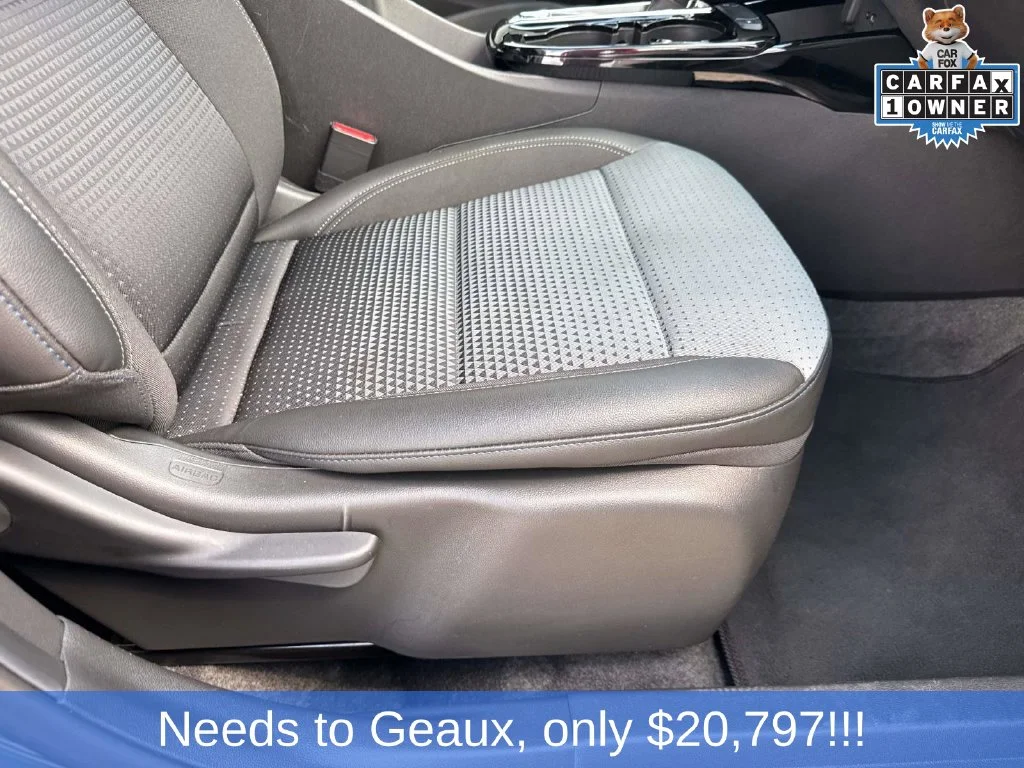 Used 2025 Gray Chevrolet LT image 27