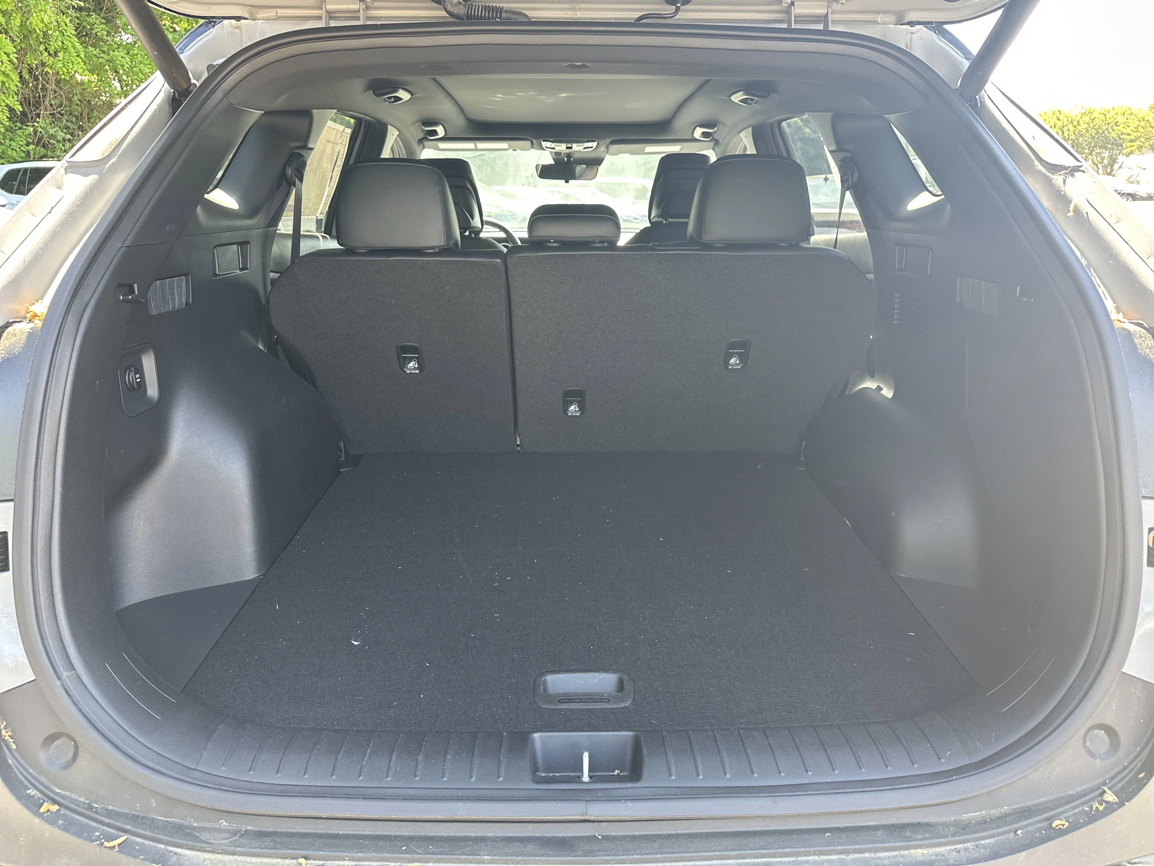 Used 2025 Wolf Gray/Ebony Black Roof Kia X-Pro image 23