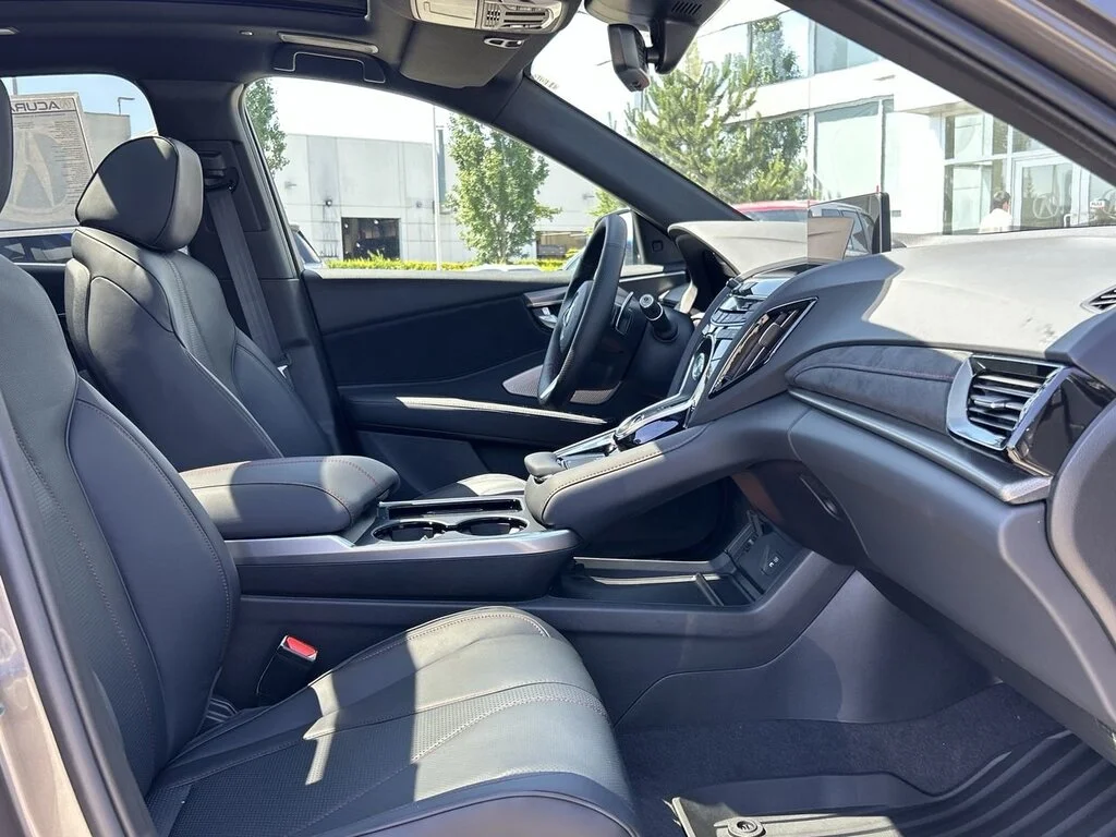 Used 2025  Acura Platinum Elite A-Spec AWD Certified Pre-Owned   Cl image 33