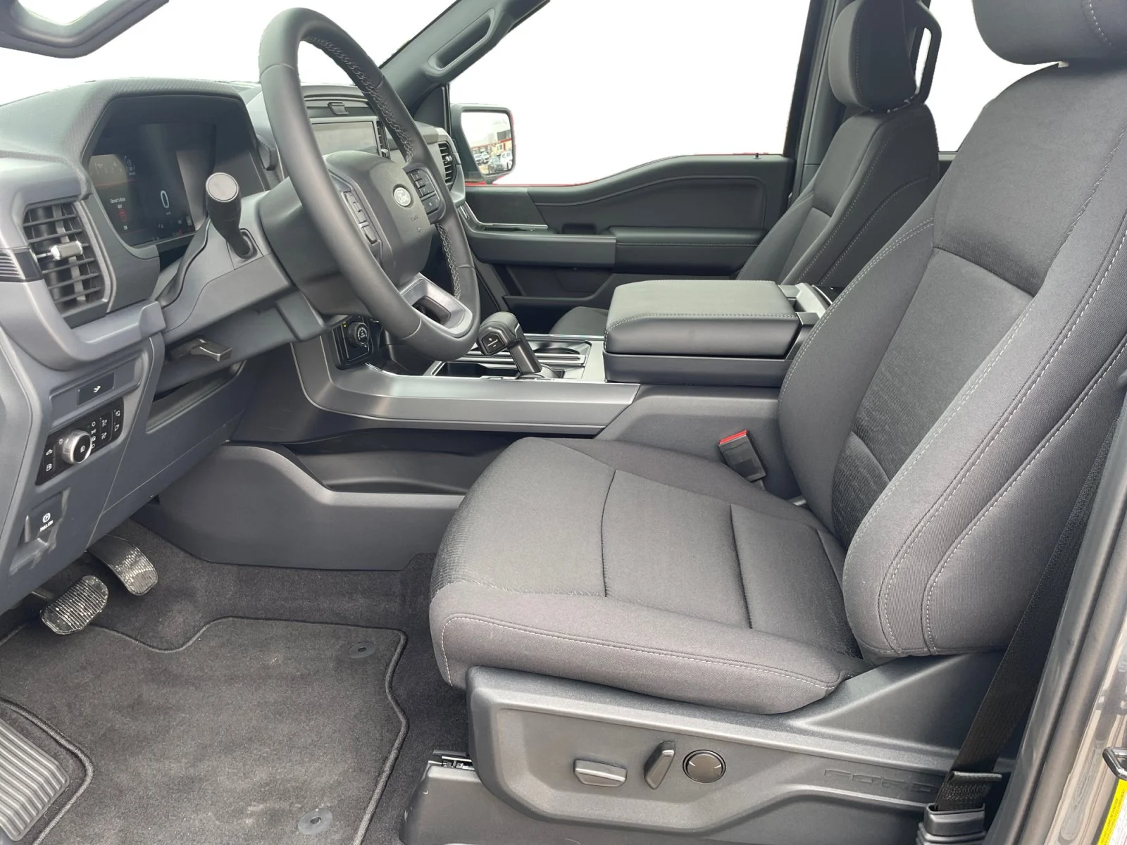 New 2026 Carbonized Grey Metallic Ford XLT image 14