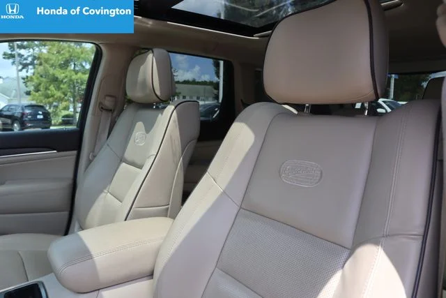 Used 2021 Ivory Jeep Overland image 19